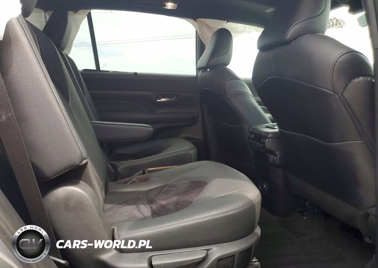 2025 Toyota Grand Highlander Hybrid Max Platinum VIN:5TDADAB59SS018830 - 11