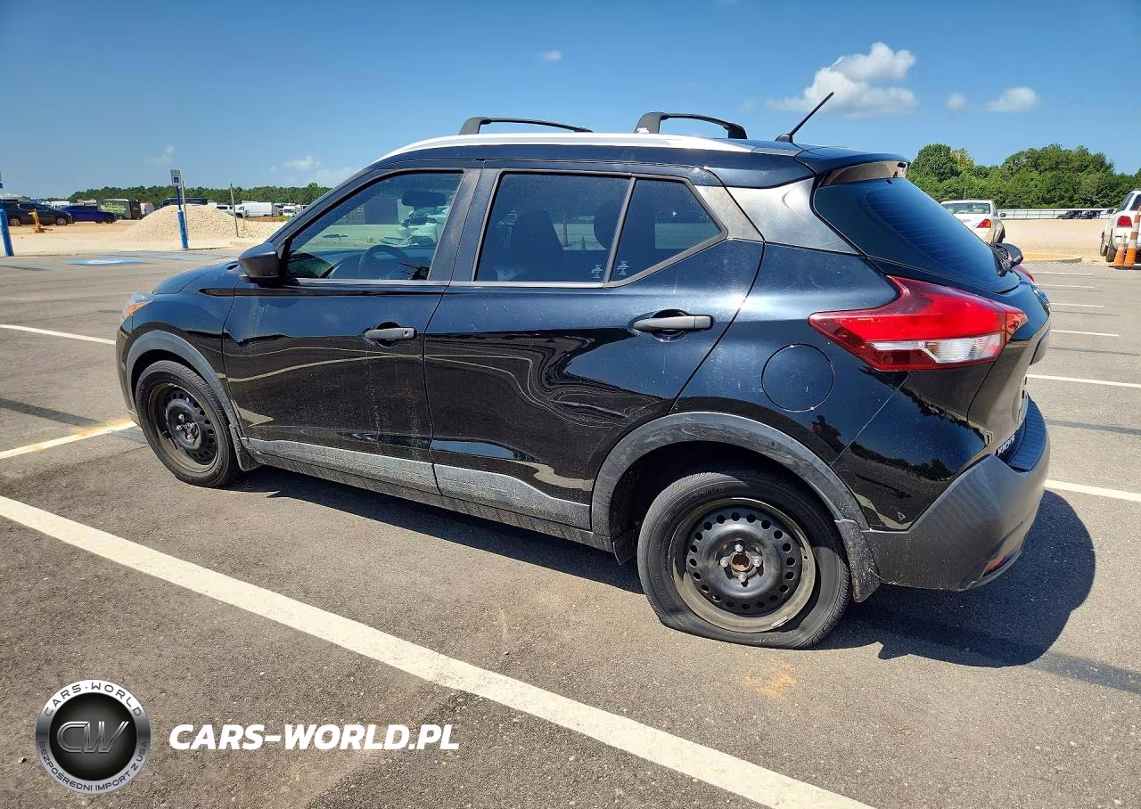 2018 Nissan Kicks S VIN:3N1CP5CU6JL522109 - 2
