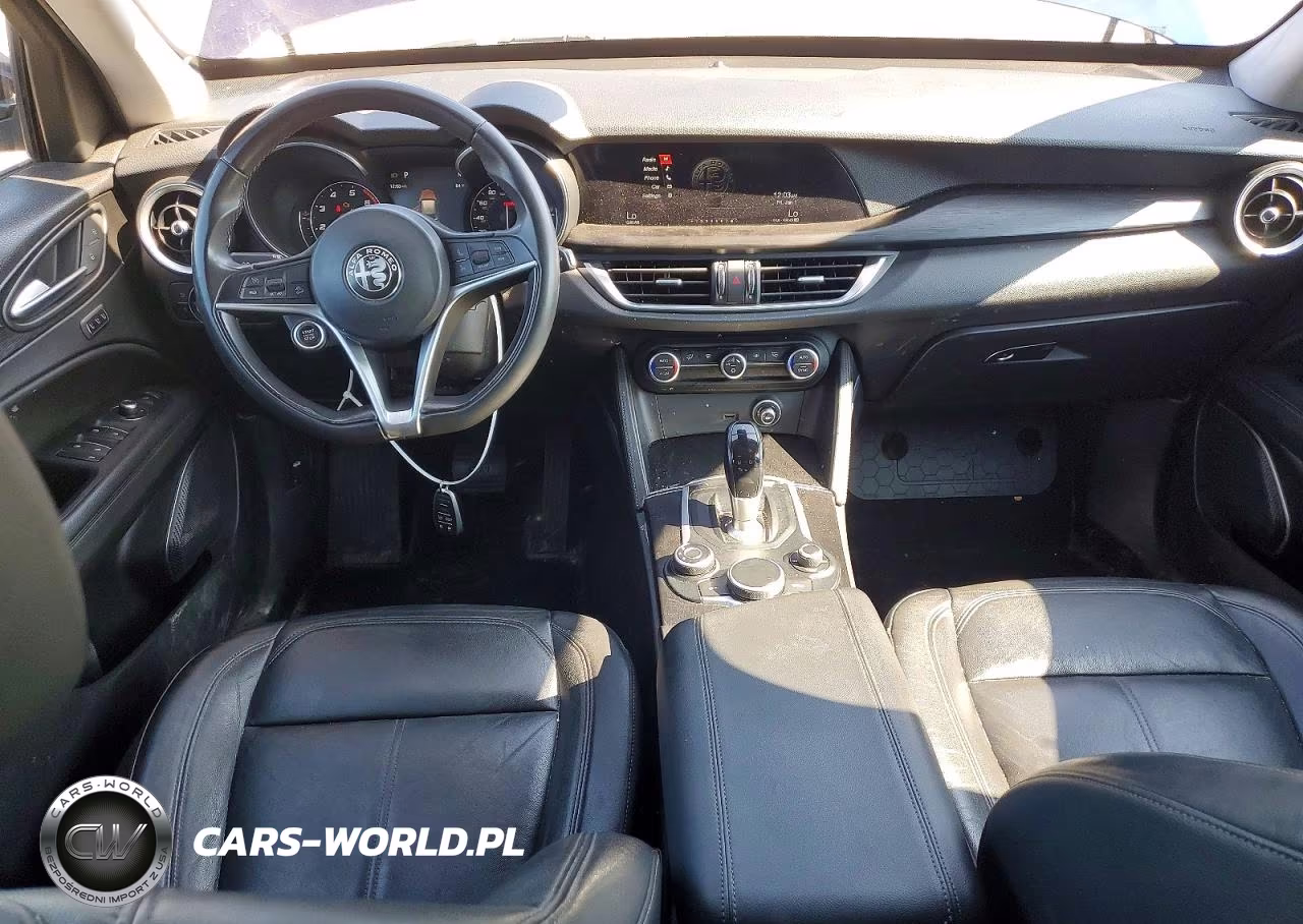 2018 Alfa Romeo Stelvio VIN:ZASFAKAN6J7B81313 - 8