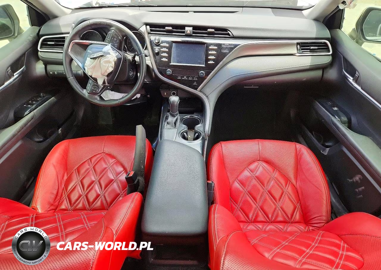 2018 Toyota Camry Se VIN:JTNB11HK3J3023298 - 8
