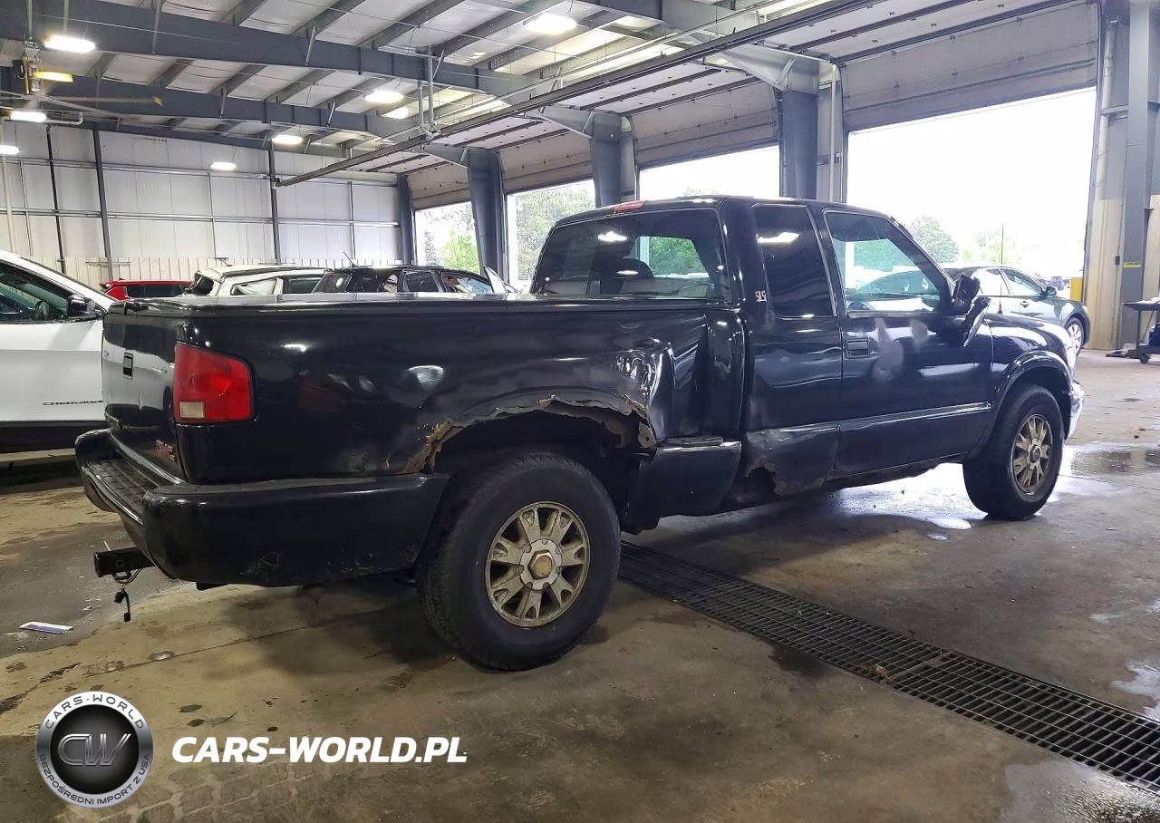 2002 GMC Sonoma VIN:1GTDT19W928117344 - 3