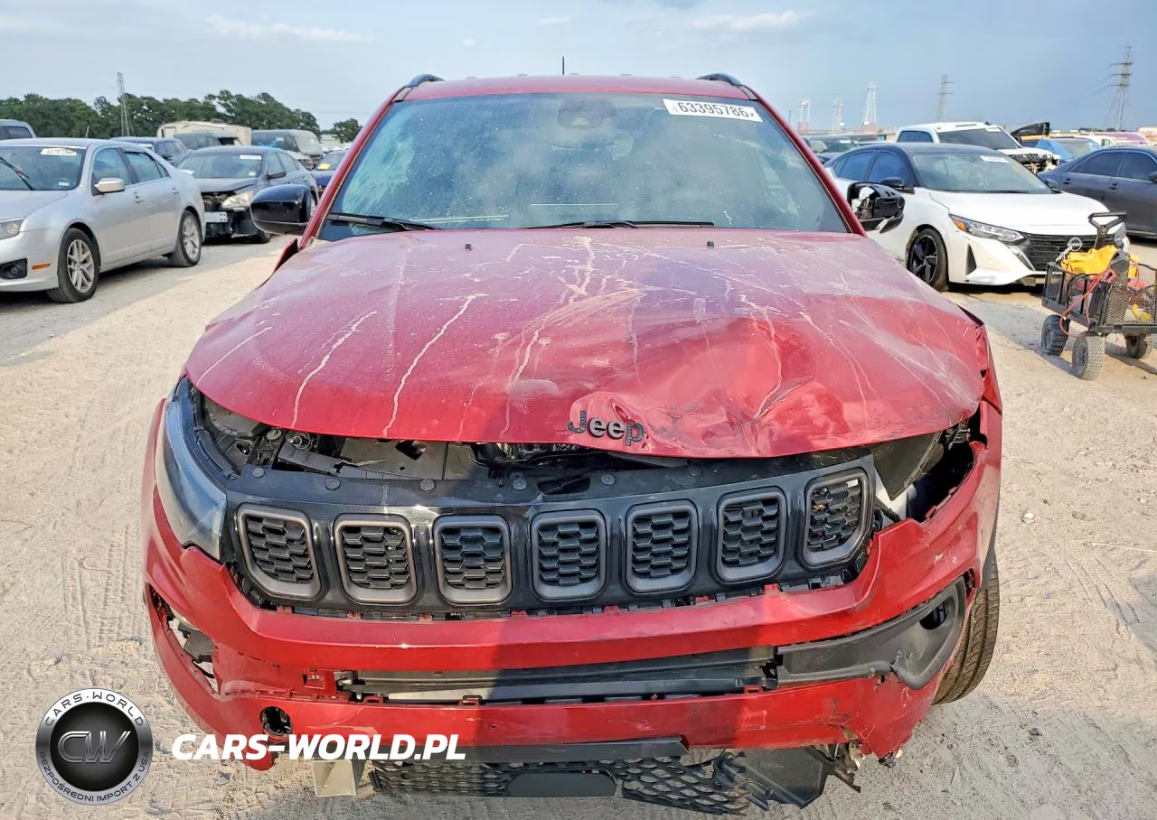 2026 Jeep Compass Latitude VIN:3C4NJDBN1TT178770 - 5