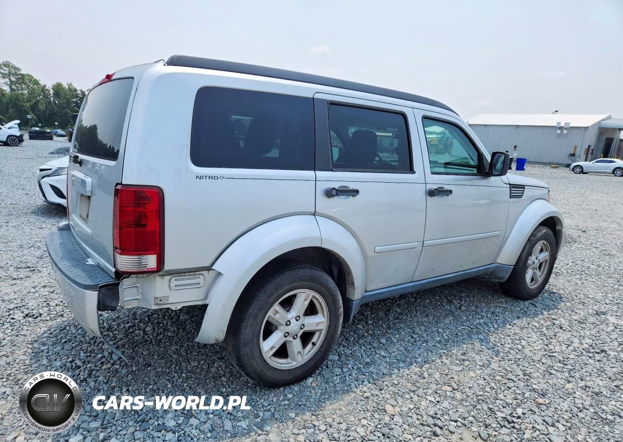 2008 Dodge Nitro Slt VIN:1D8GT58K28W144927 - 3