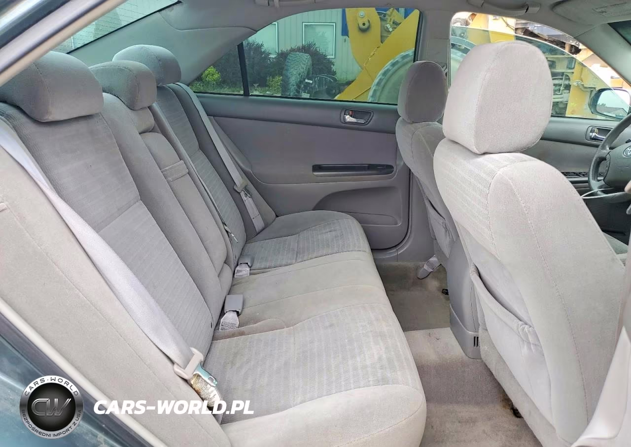 2005 Toyota Camry Le VIN:4T1BE32K15U391746 - 10