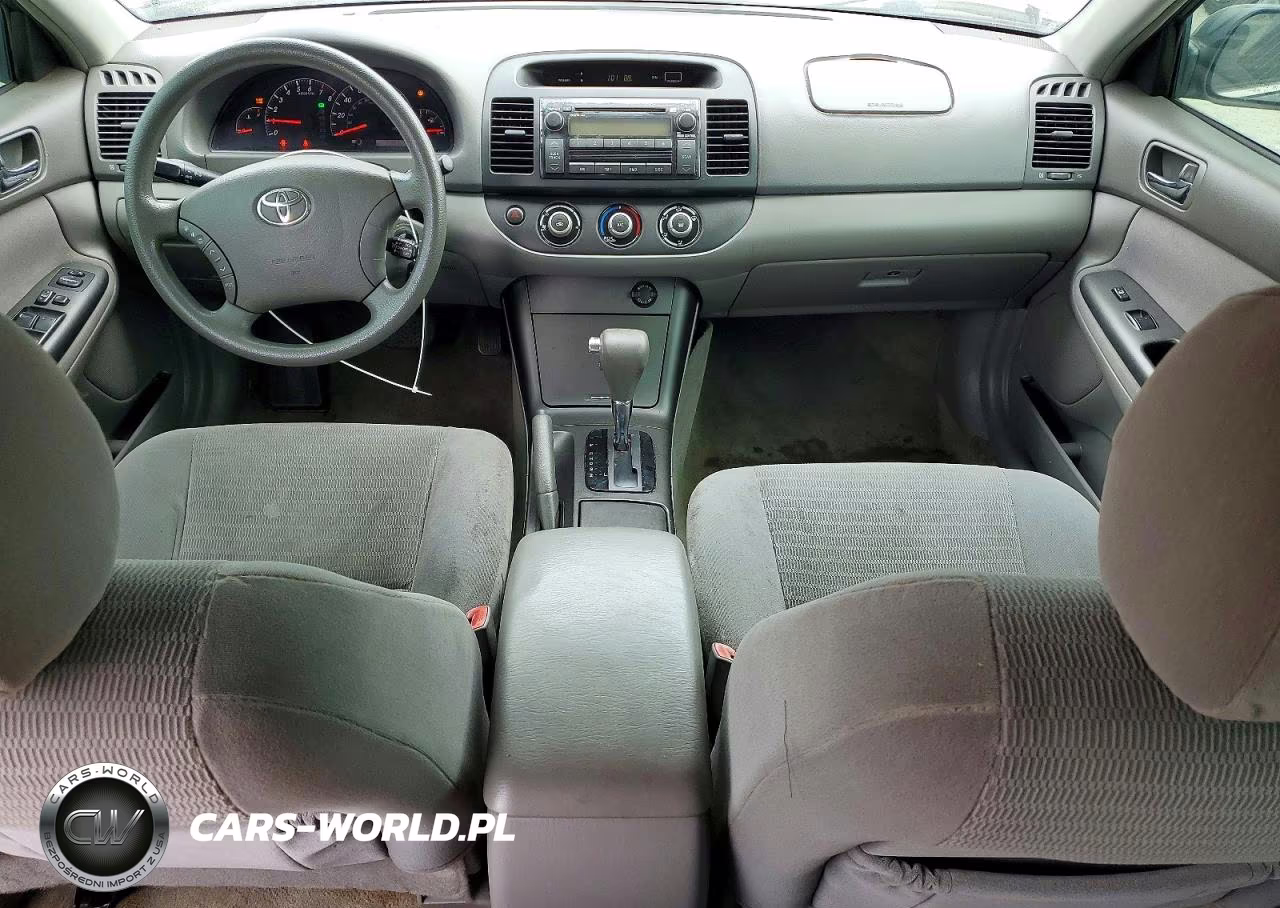 2005 Toyota Camry Le VIN:4T1BE32K15U391746 - 8