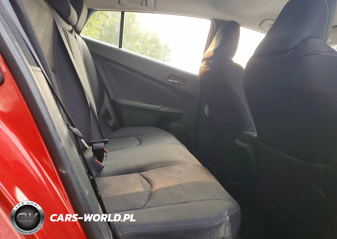 2021 Toyota Prius Prime Le VIN:JTDKAMFP7M3186142 - 11