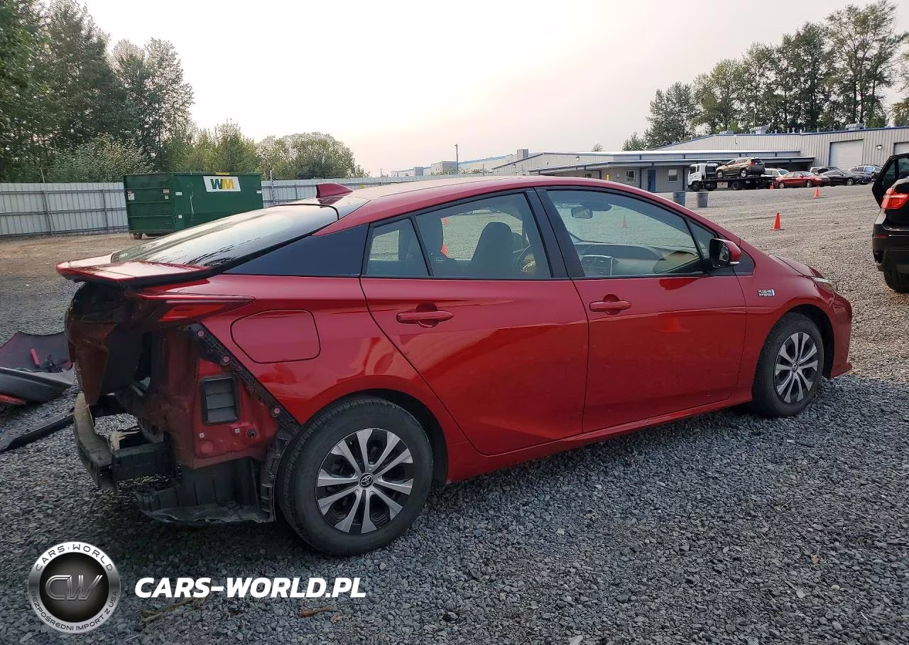 2021 Toyota Prius Prime Le VIN:JTDKAMFP7M3186142 - 3