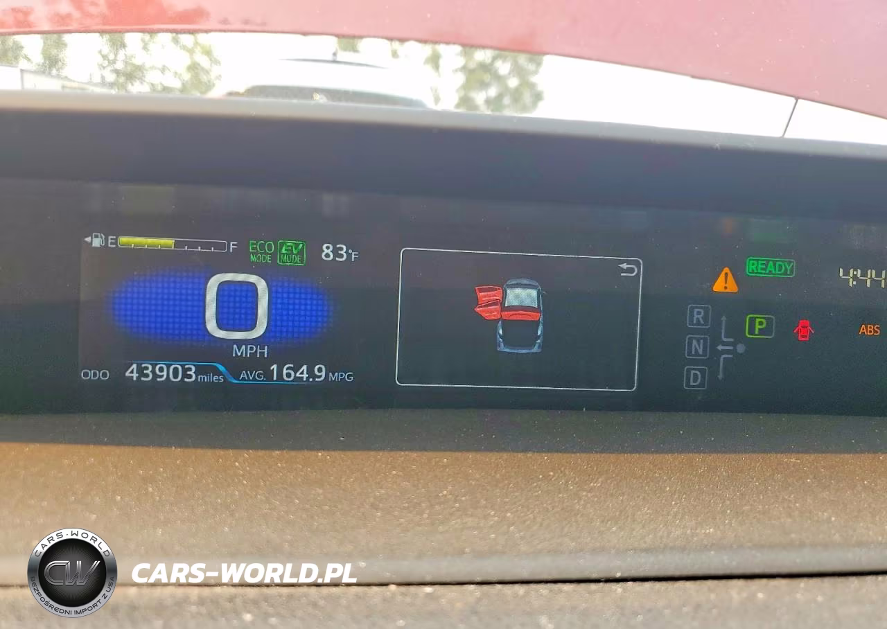 2021 Toyota Prius Prime Le VIN:JTDKAMFP7M3186142 - 9