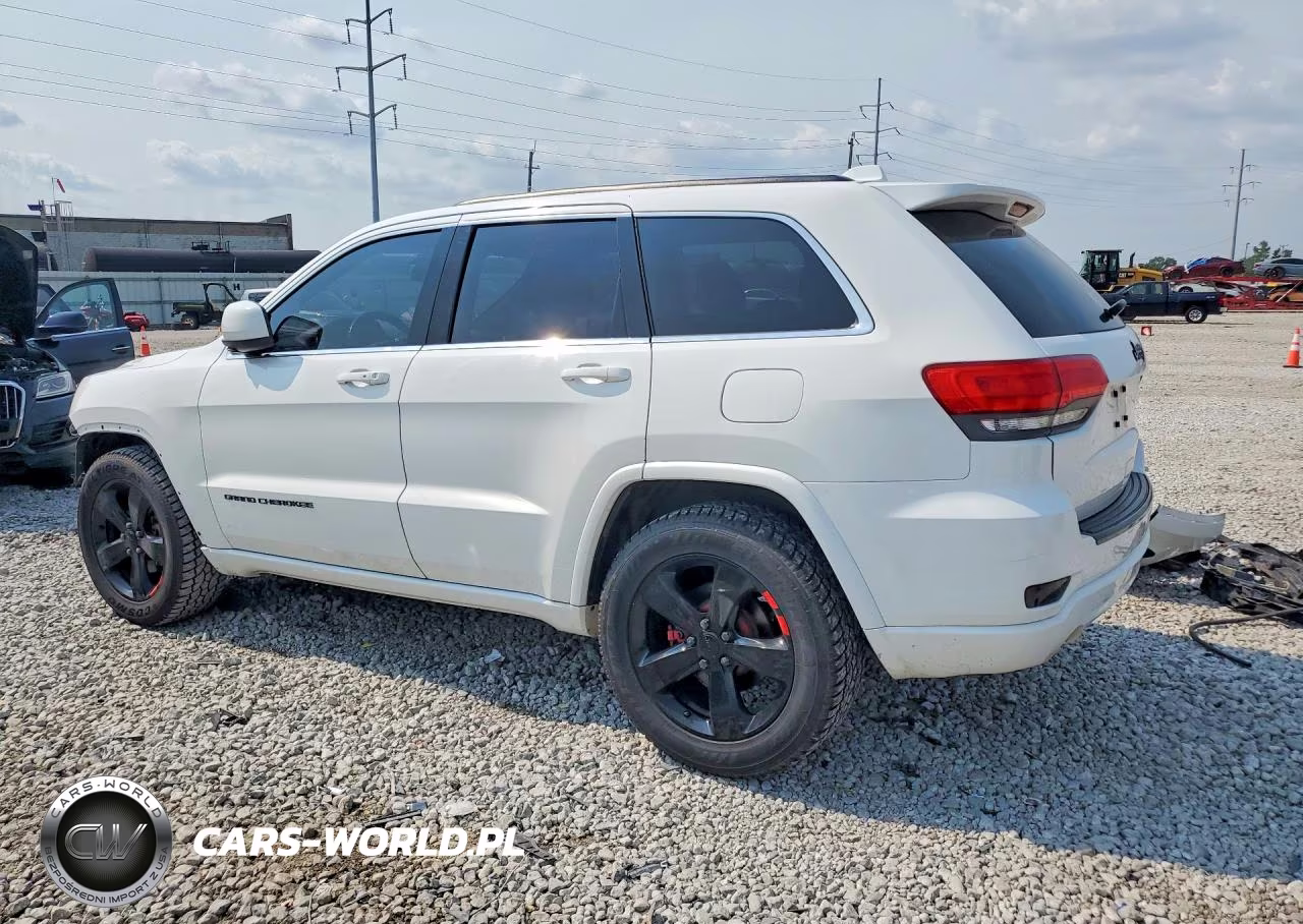 2015 Jeep Grand Cherokee Laredo VIN:1C4RJEAG3FC614173 - 2