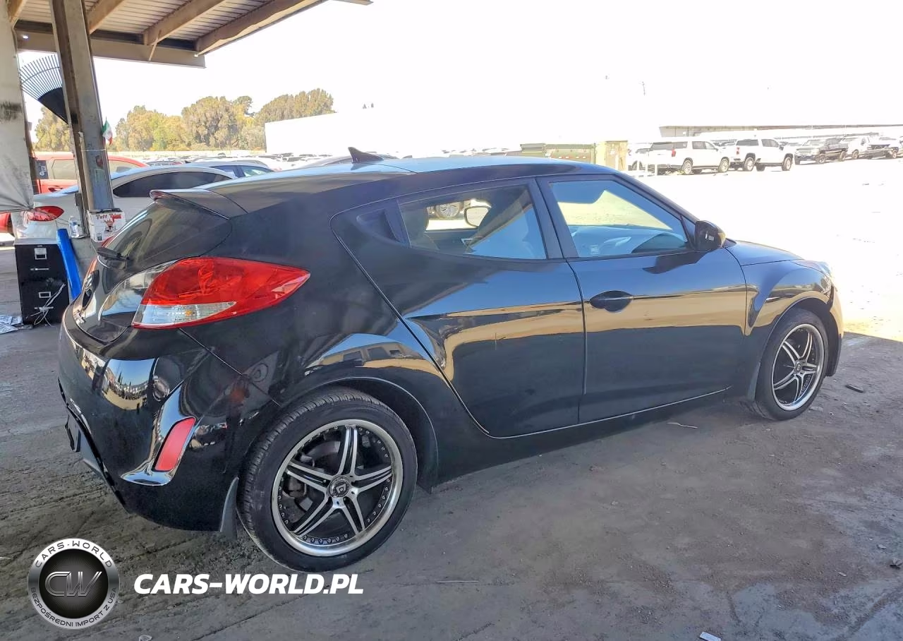 2013 Hyundai Veloster Base VIN:KMHTC6AD7DU177342 - 3