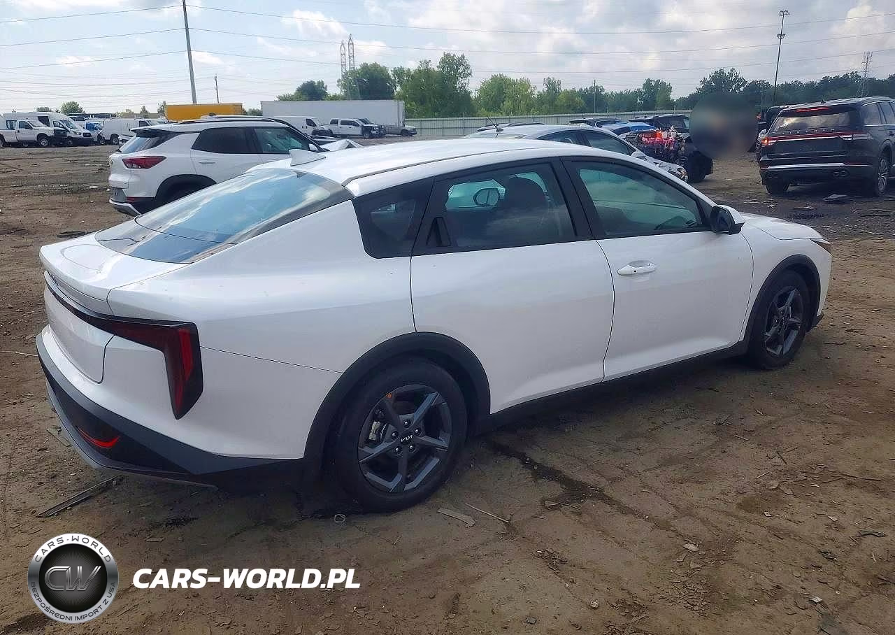 2026 Kia K4 Lxs VIN:3KPFT4DE1TE277332 - 3