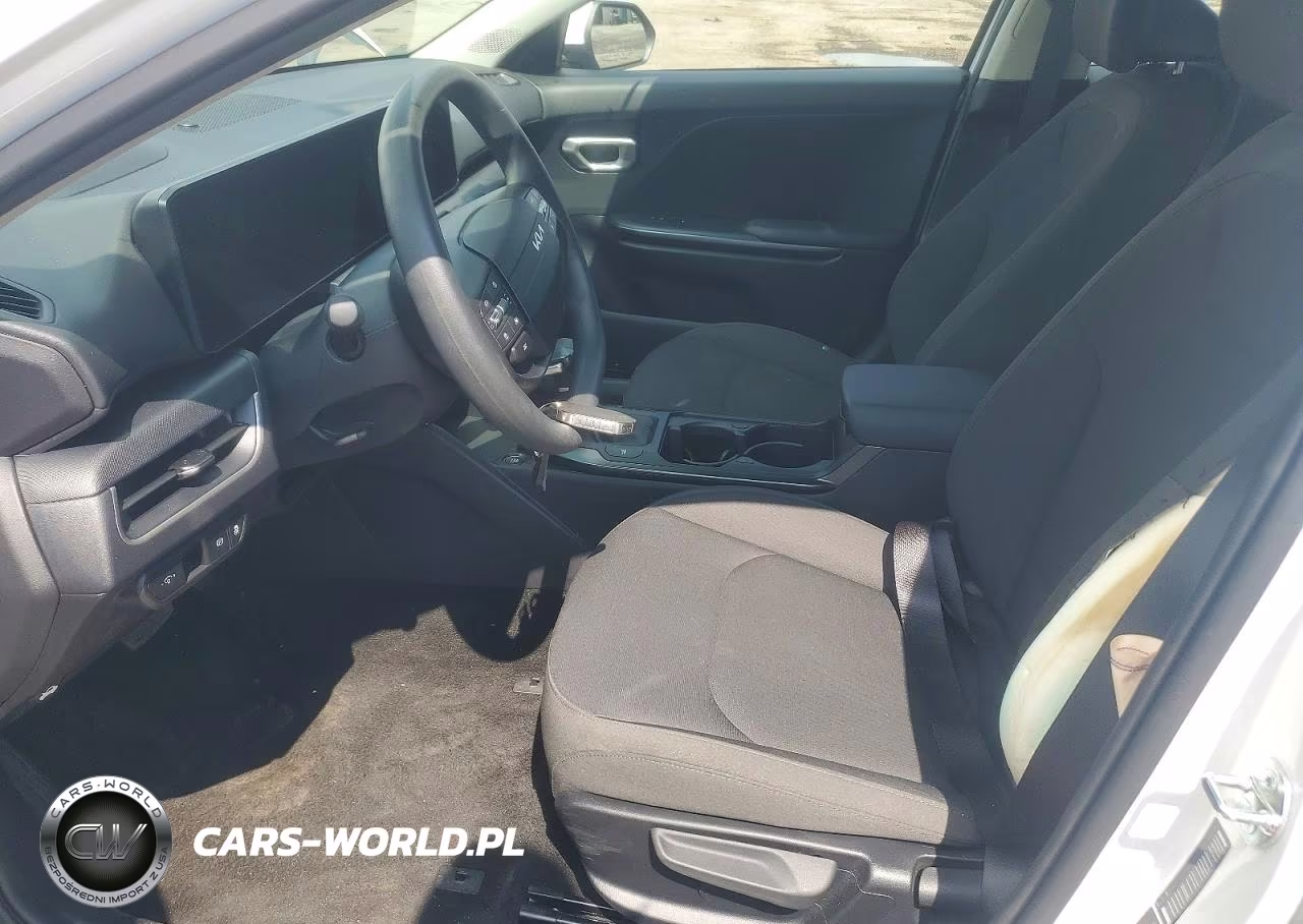 2026 Kia K4 Lxs VIN:3KPFT4DE1TE277332 - 7