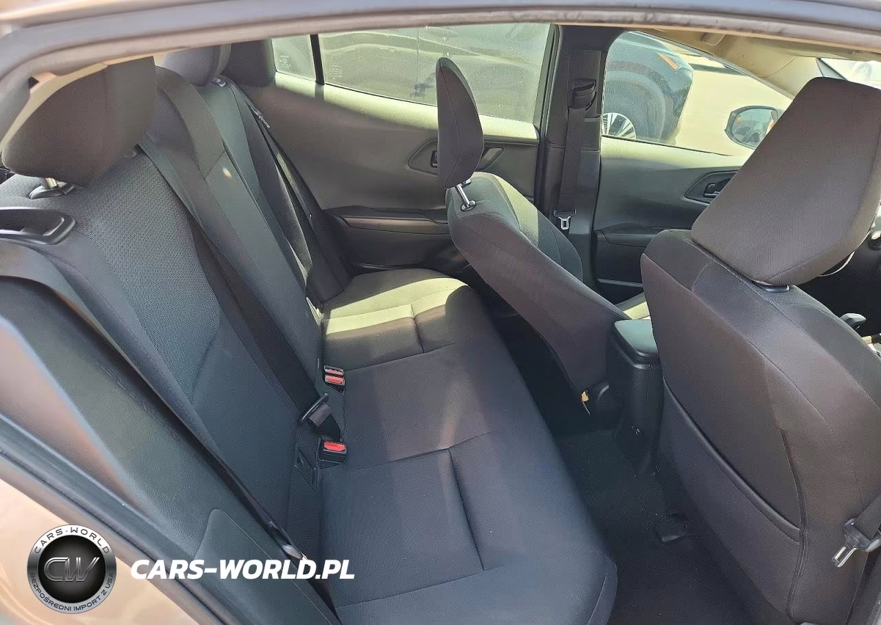2024 Toyota Prius Le VIN:JTDACAAU5R3017276 - 10