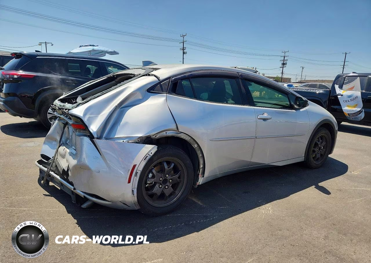 2024 Toyota Prius Le VIN:JTDACAAU5R3017276 - 3