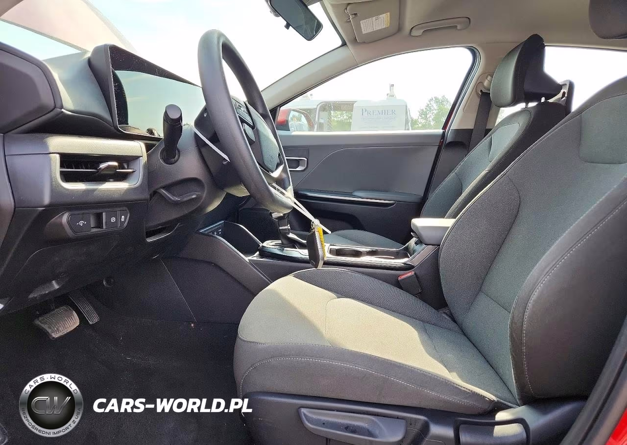 2025 Kia K4 Lxs VIN:3KPFT4DE4SE206866 - 7