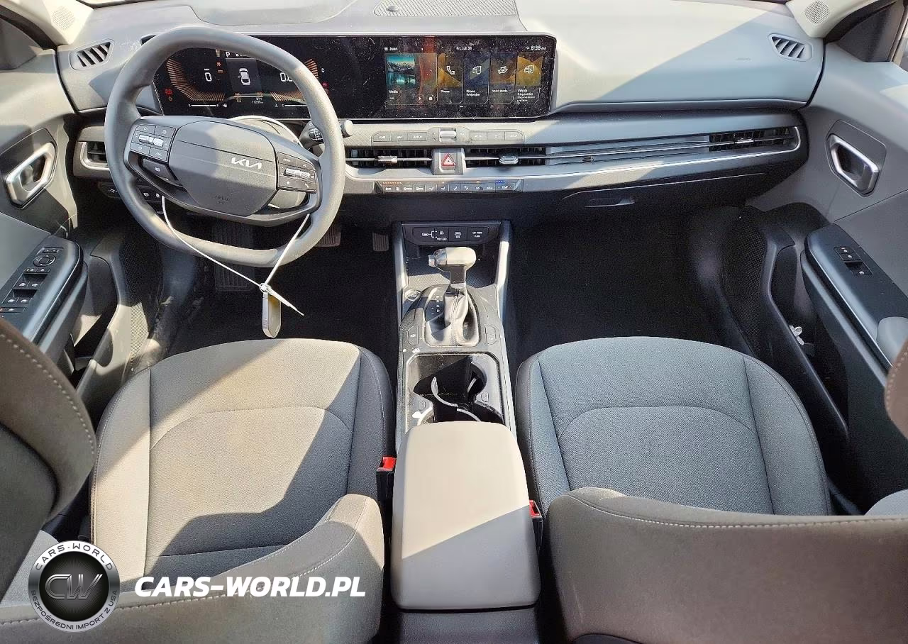 2025 Kia K4 Lxs VIN:3KPFT4DE4SE206866 - 8