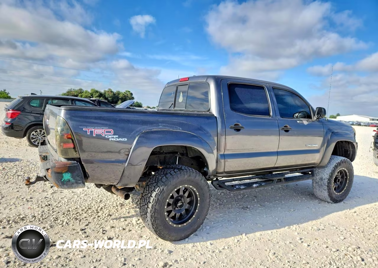 2011 Toyota Tacoma Double Cab Prerunner VIN:5TFJU4GN4BX001986 - 3