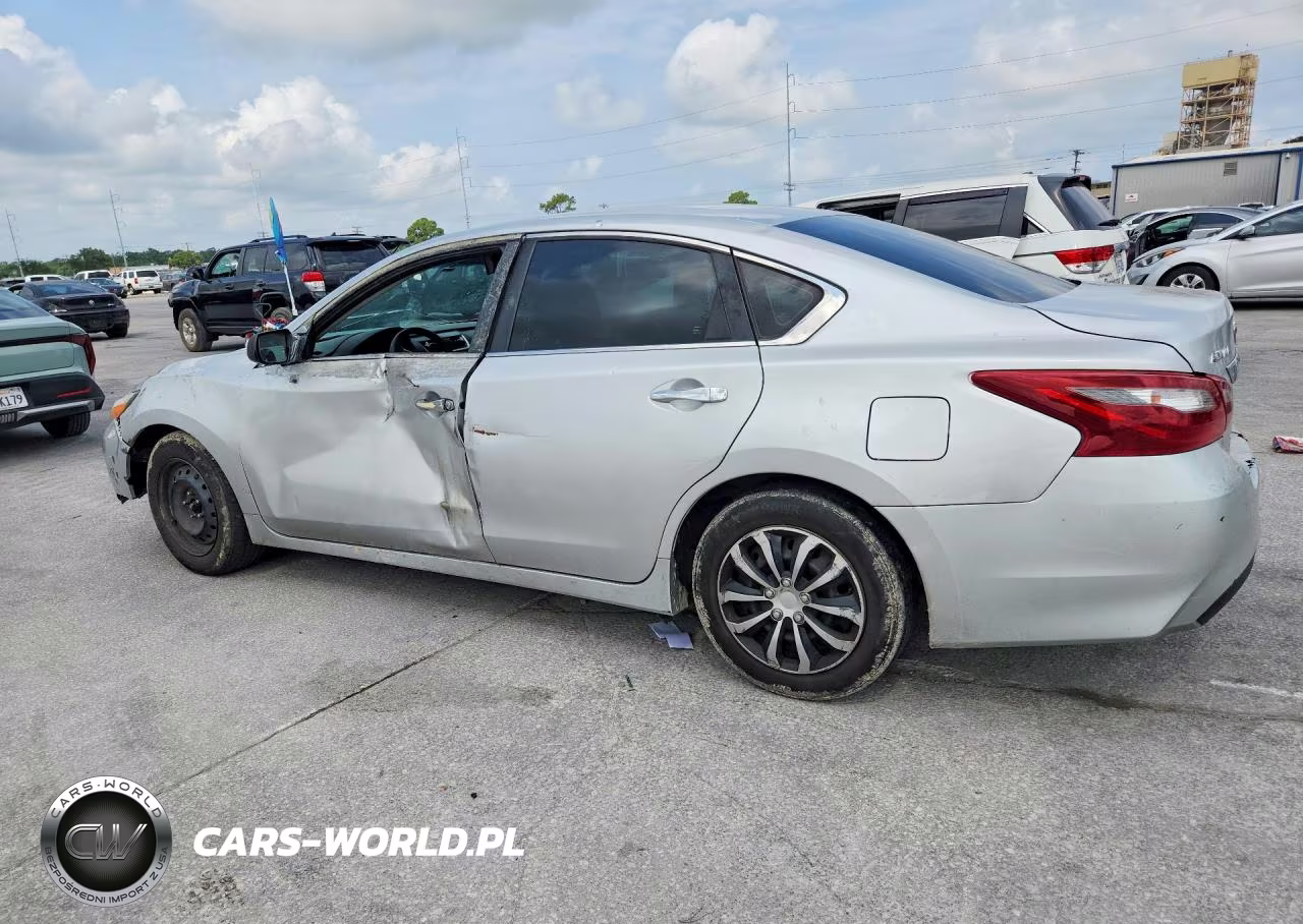 2018 Nissan Altima 2.5 S VIN:1N4AL3AP5JC250588 - 2