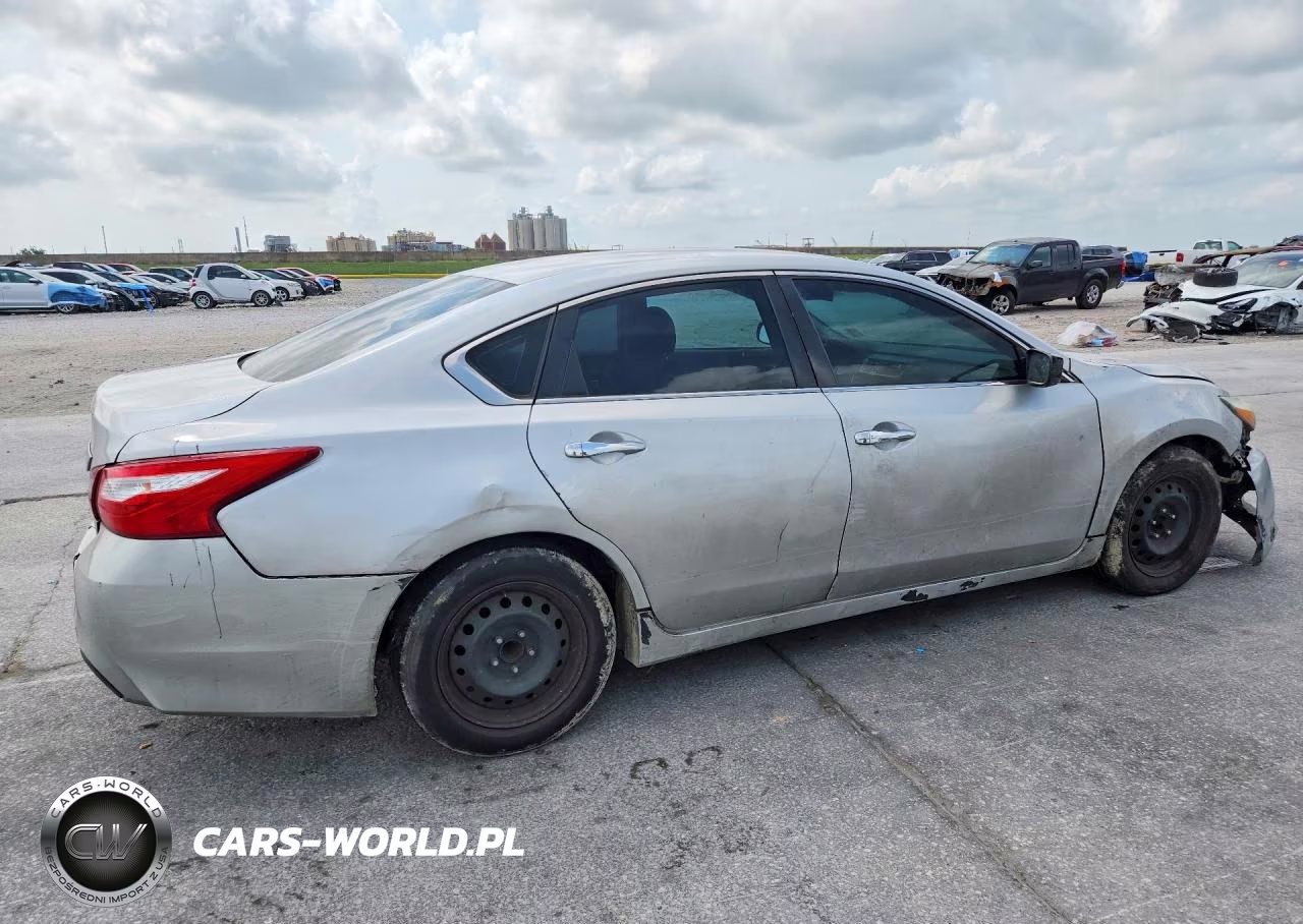 2018 Nissan Altima 2.5 S VIN:1N4AL3AP5JC250588 - 3