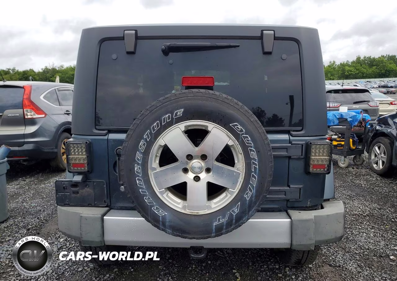 2008 Jeep Wrangler Sahara VIN:1J4FA54158L567140 - 6