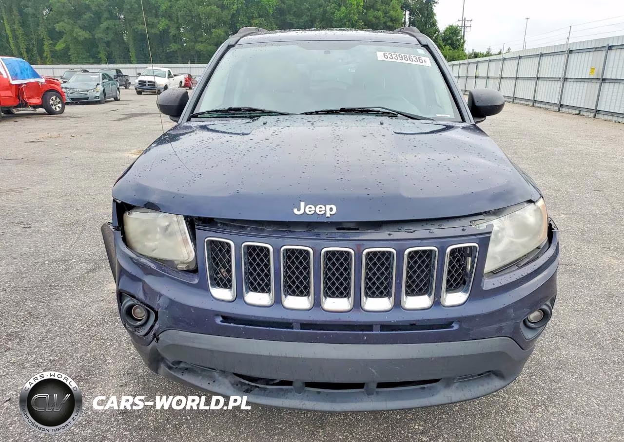 2013 Jeep Compass Latitude VIN:1C4NJCEBXDD102600 - 5