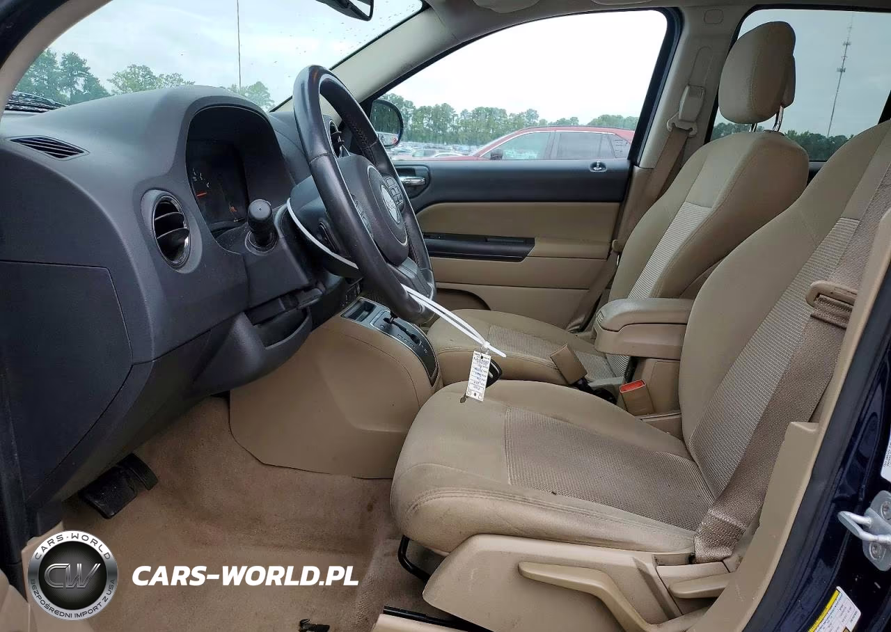 2013 Jeep Compass Latitude VIN:1C4NJCEBXDD102600 - 7