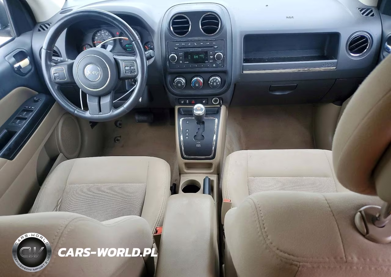 2013 Jeep Compass Latitude VIN:1C4NJCEBXDD102600 - 8