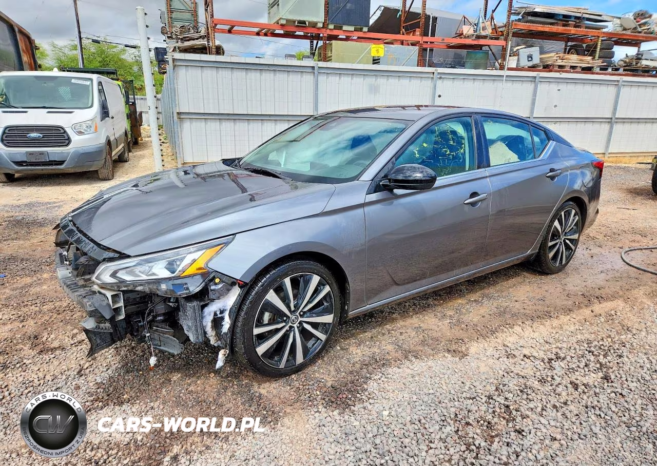 2021 Nissan Altima Sr