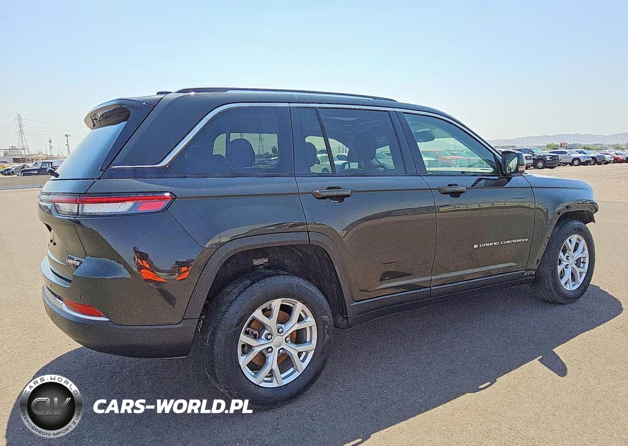 2023 Jeep Grand Cherokee Limited VIN:1C4RJHBGXP8850369 - 3