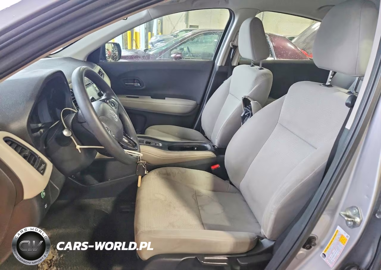 2021 Honda Hr-V Lx VIN:3CZRU6H36MM739786 - 7