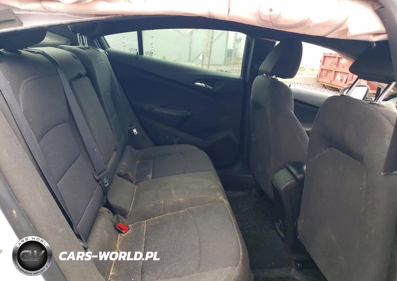 2019 Chevrolet Cruze Lt VIN:1G1BE5SM4K7113556 - 10