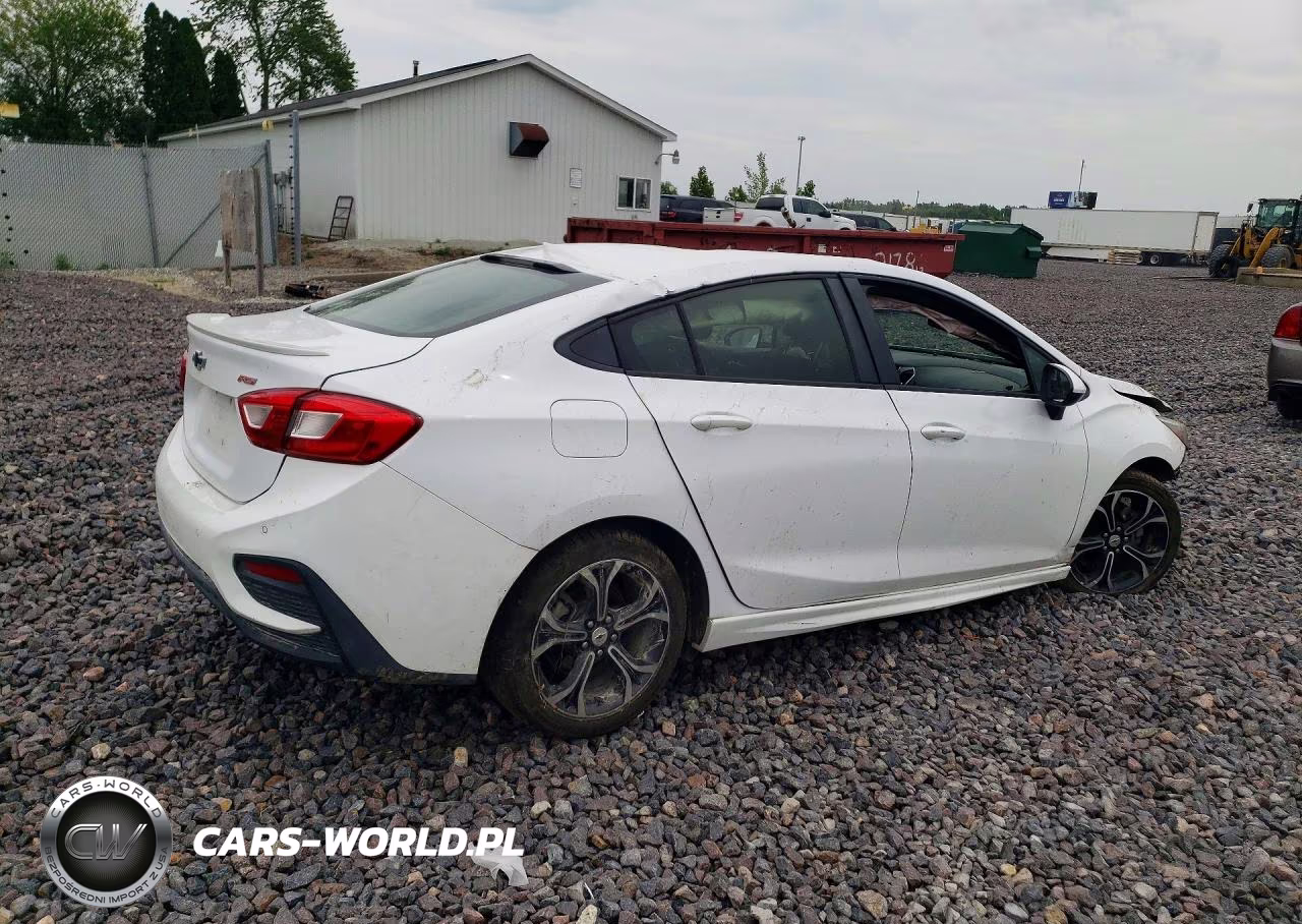 2019 Chevrolet Cruze Lt VIN:1G1BE5SM4K7113556 - 3