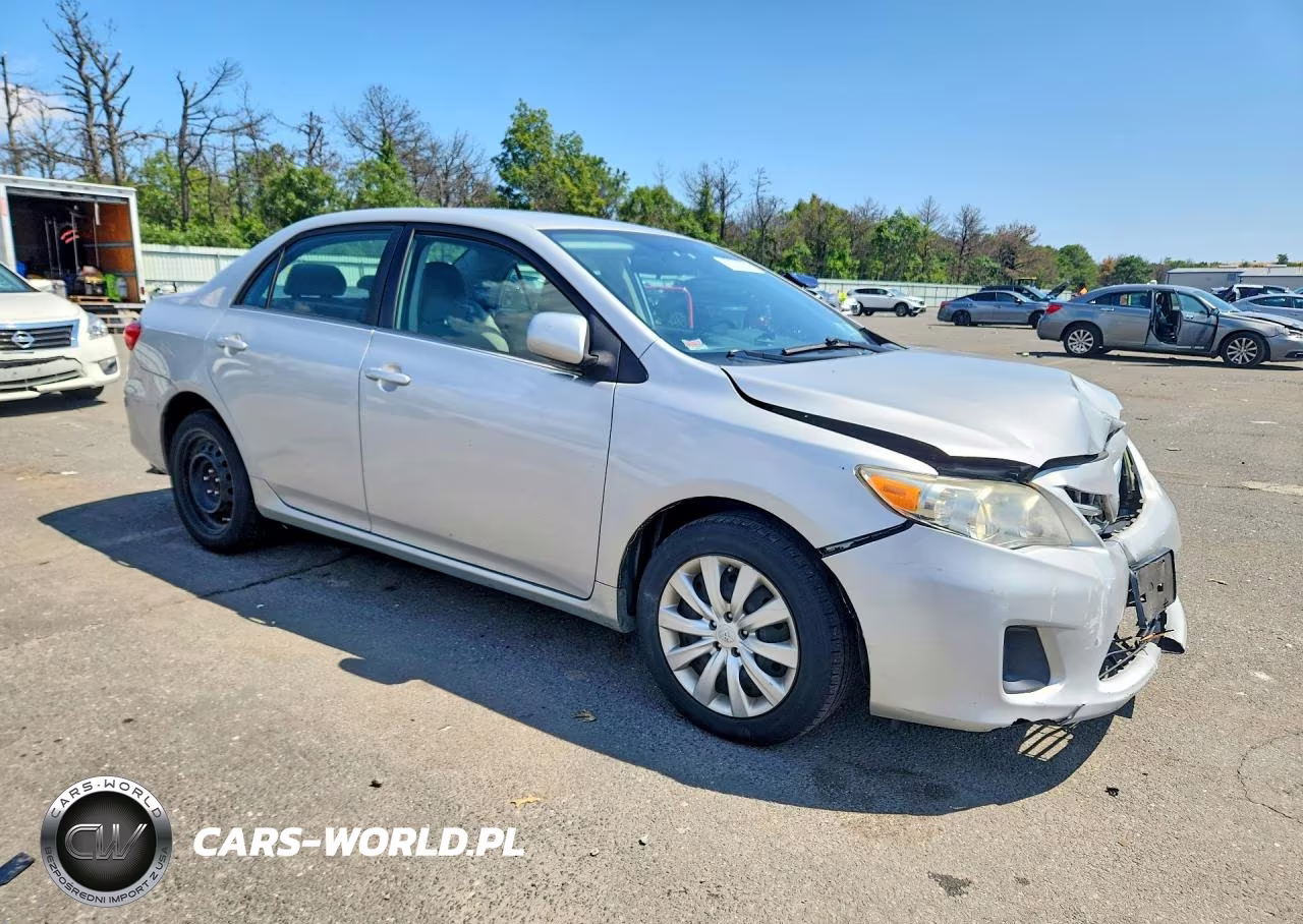 2013 Toyota Corolla Le VIN:2T1BU4EE4DC024371 - 4