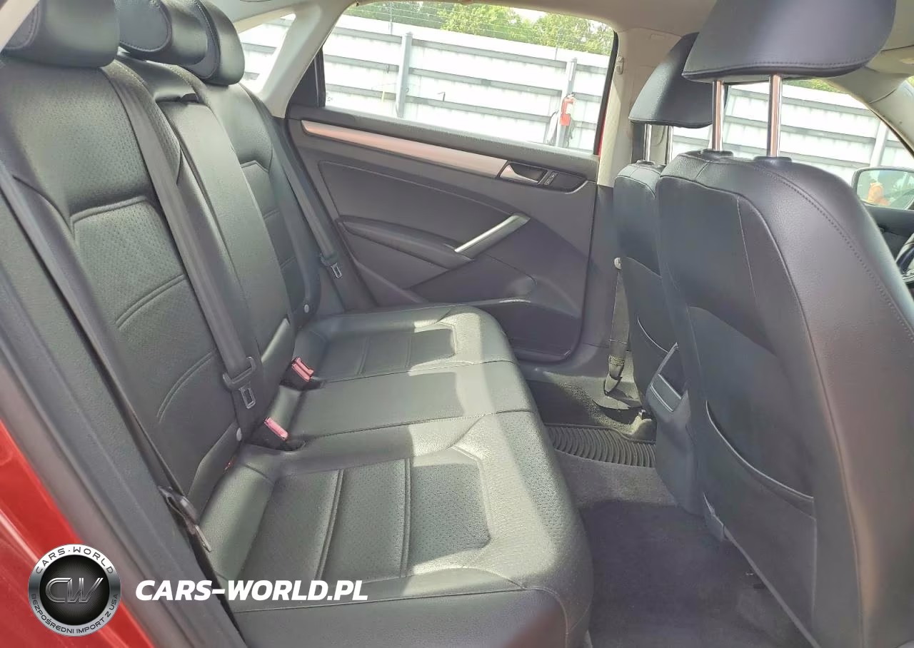 2015 Volkswagen Passat S VIN:1VWAT7A35FC094121 - 10