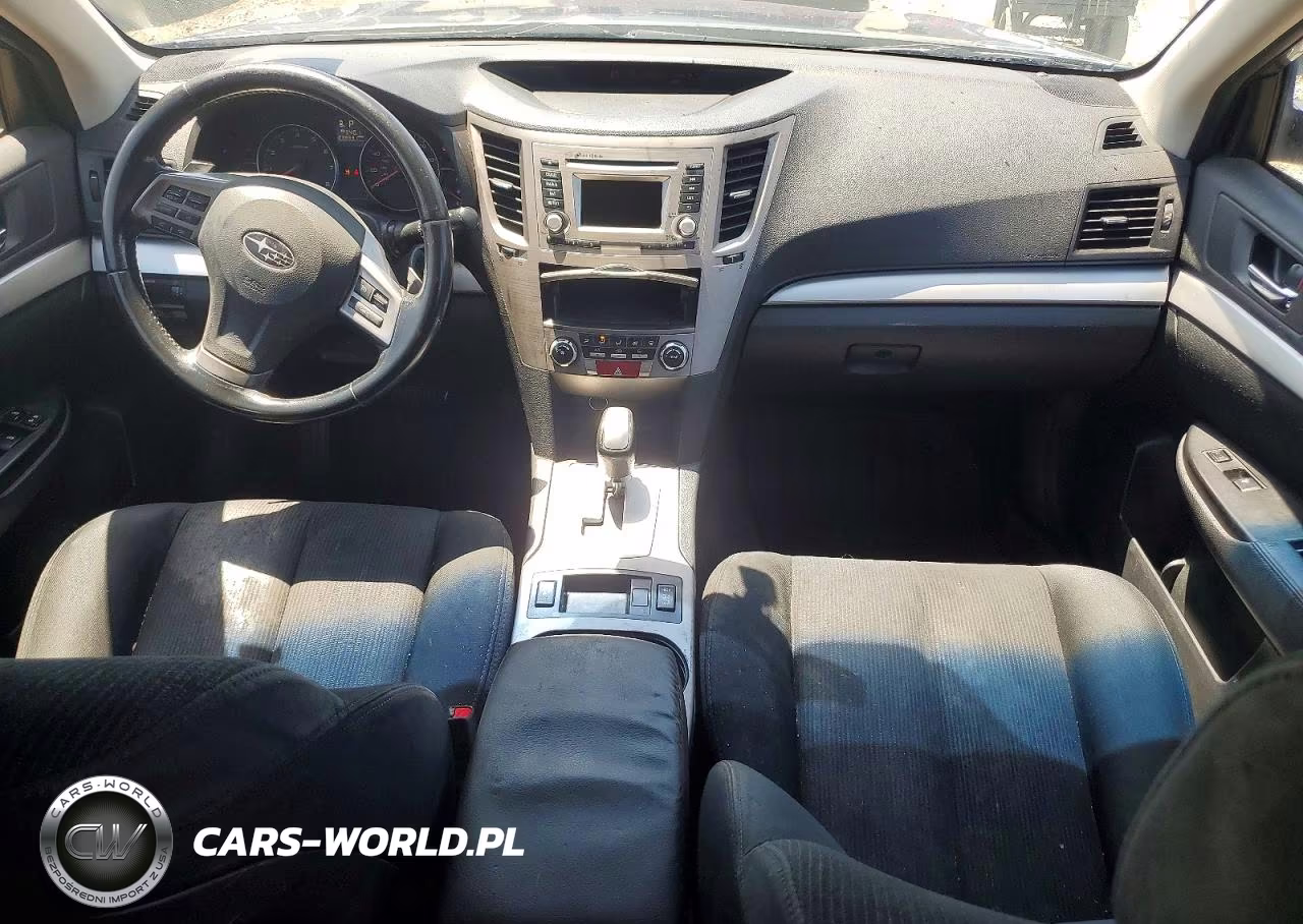 2014 Subaru Outback 2.5I Premium VIN:4S4BRBCCXE3203883 - 8
