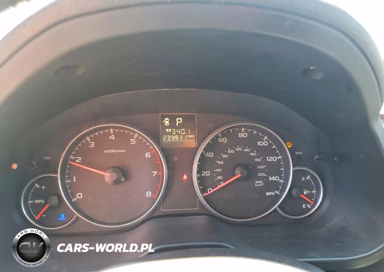 2014 Subaru Outback 2.5I Premium VIN:4S4BRBCCXE3203883 - 9