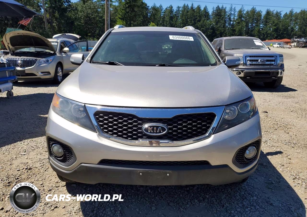 2013 Kia Sorento Lx VIN:5XYKT3A67DG413750 - 5