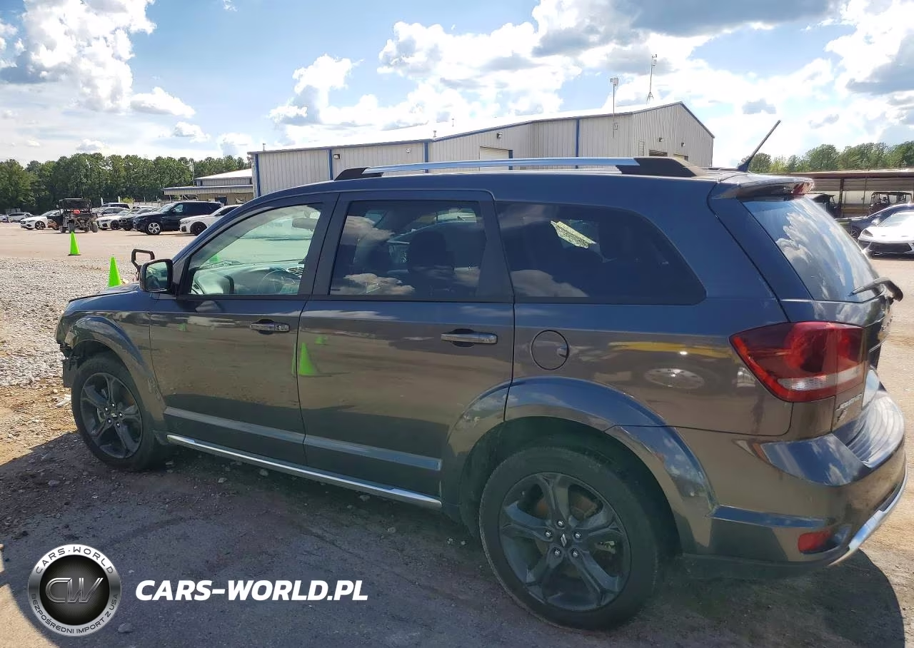 2018 Dodge Journey Crossroad VIN:3C4PDDGG8JT386720 - 2
