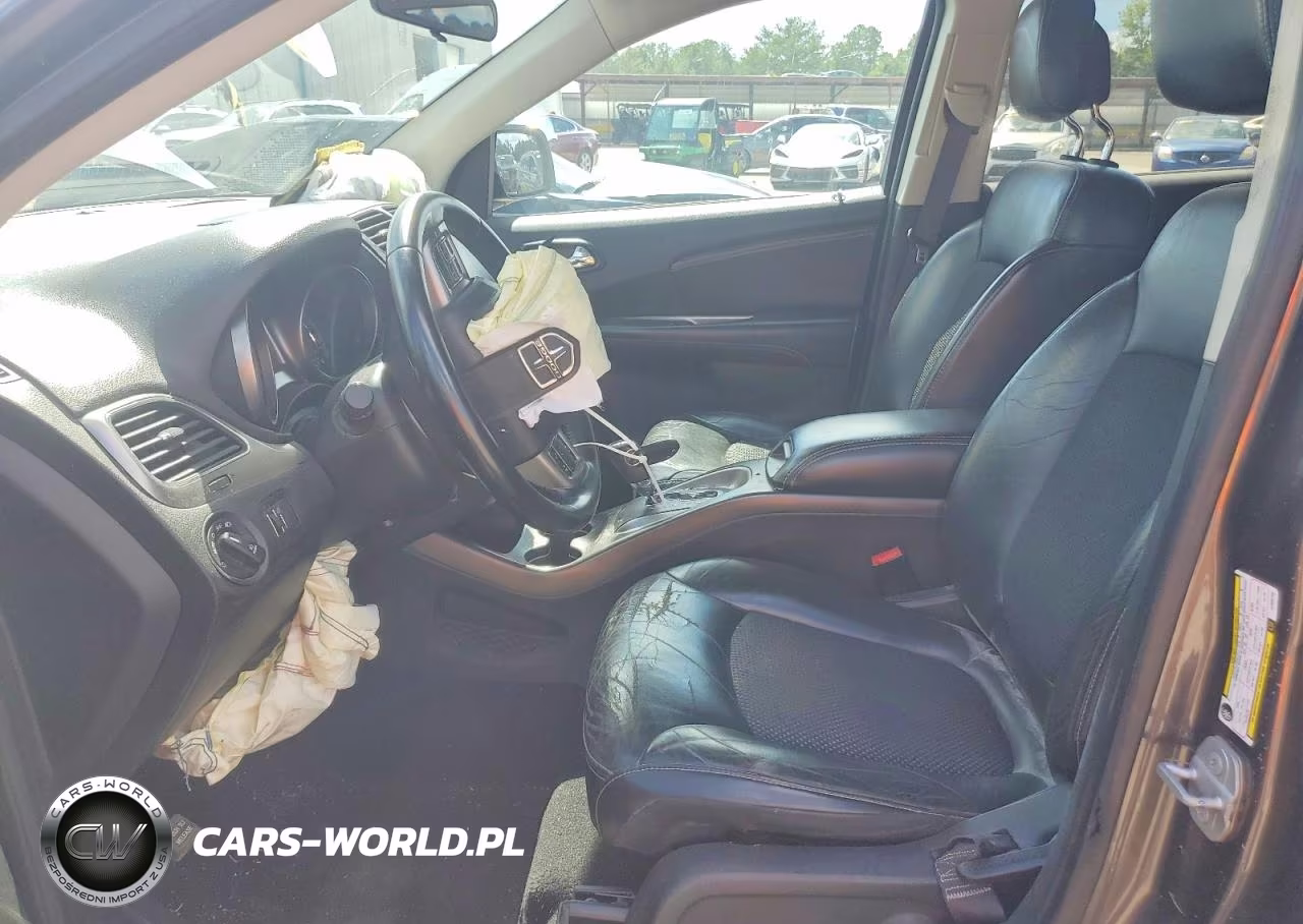 2018 Dodge Journey Crossroad VIN:3C4PDDGG8JT386720 - 7