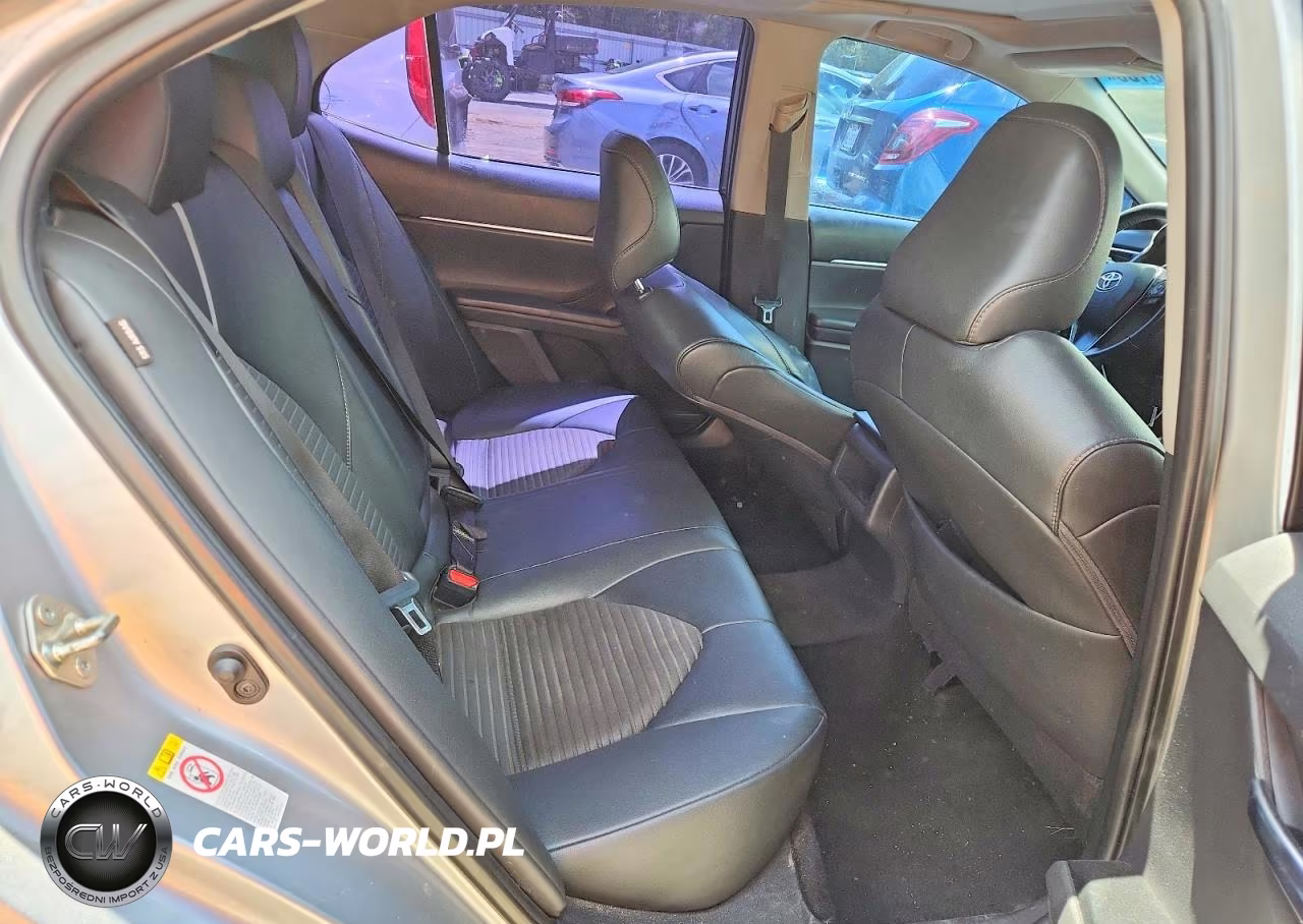 2018 Toyota Camry Se VIN:4T1B11HK9JU591226 - 10
