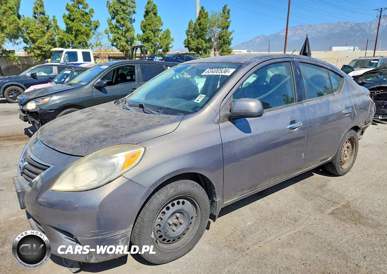 2012 Nissan Versa 1.6 S
