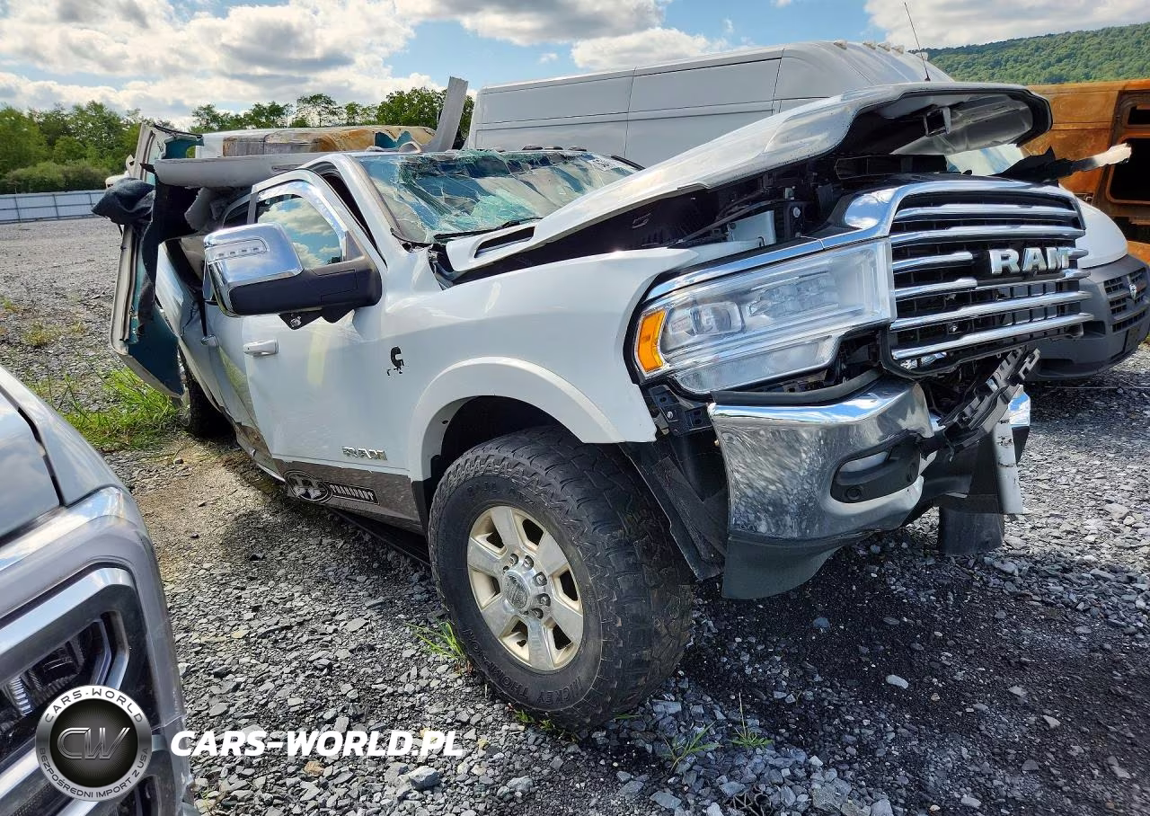 2023 Ram 3500 Longhorn VIN:3C63R3NL9PG624108 - 4