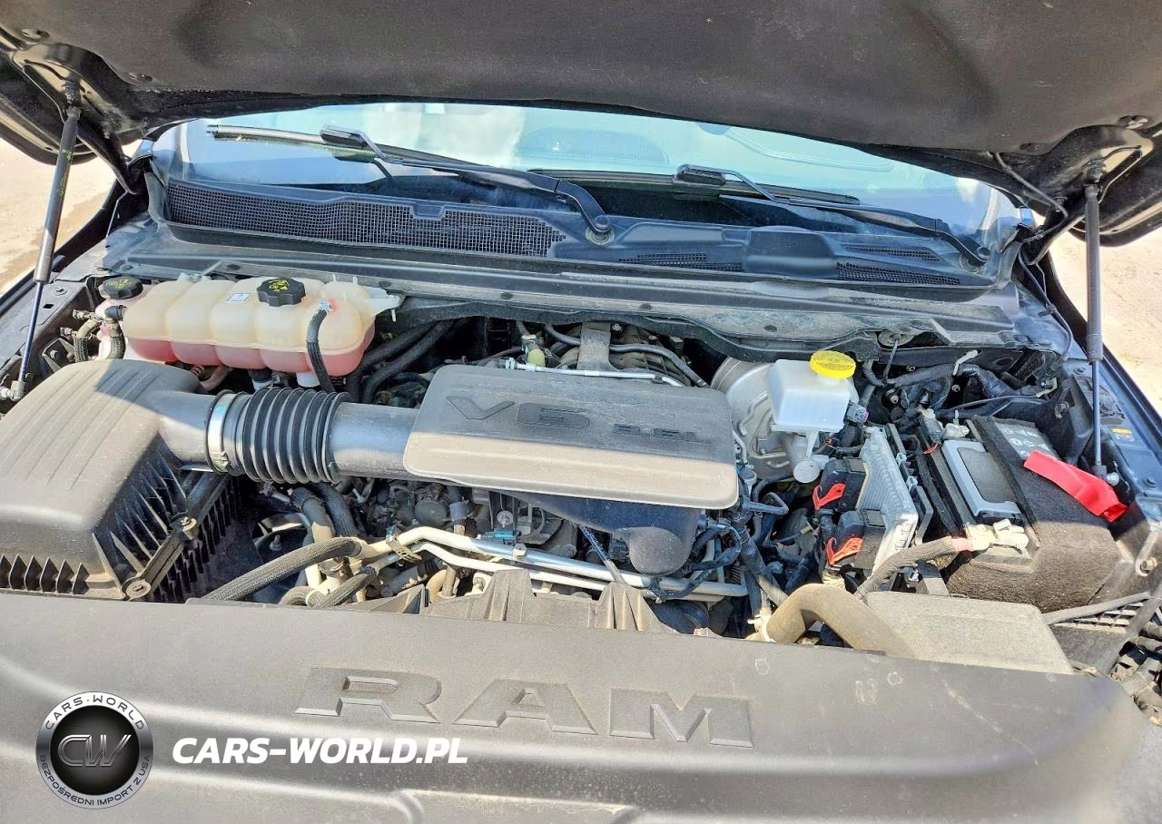 2022 Ram 1500 Laramie VIN:1C6RRFRG8NN425712 - 11
