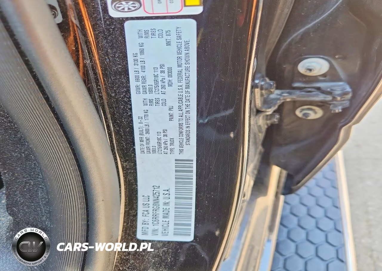 2022 Ram 1500 Laramie VIN:1C6RRFRG8NN425712 - 12