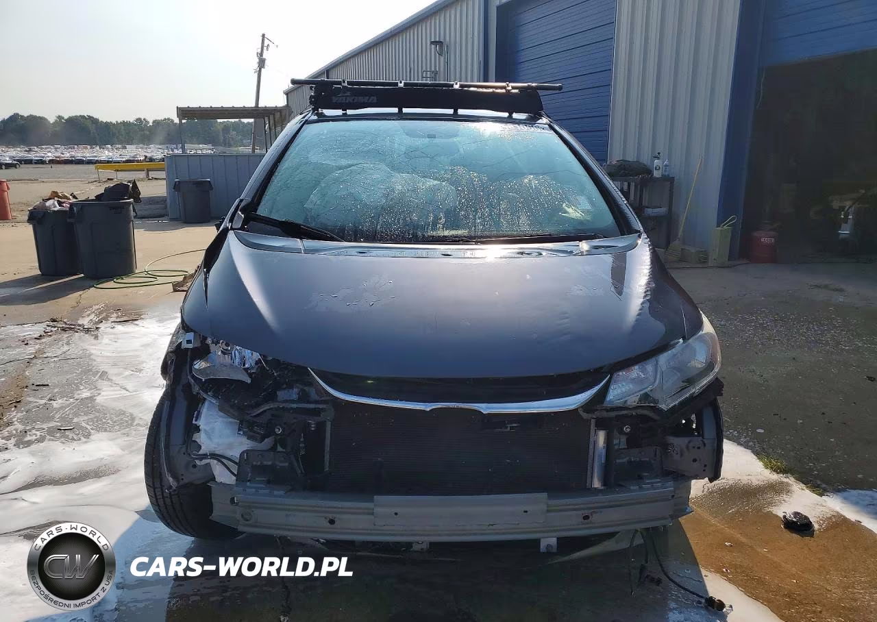 2018 Honda Fit Sport VIN:3HGGK5H63JM700609 - 5