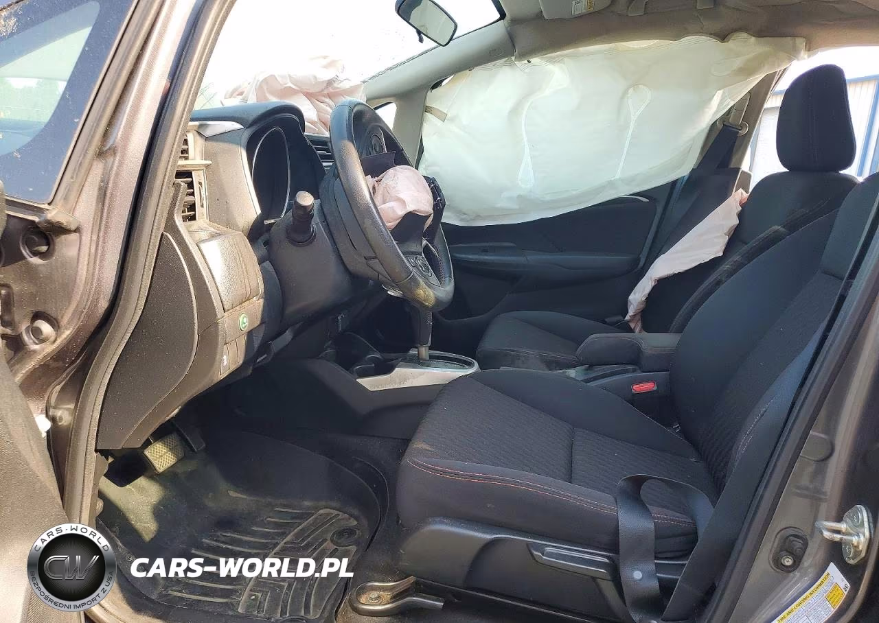 2018 Honda Fit Sport VIN:3HGGK5H63JM700609 - 7