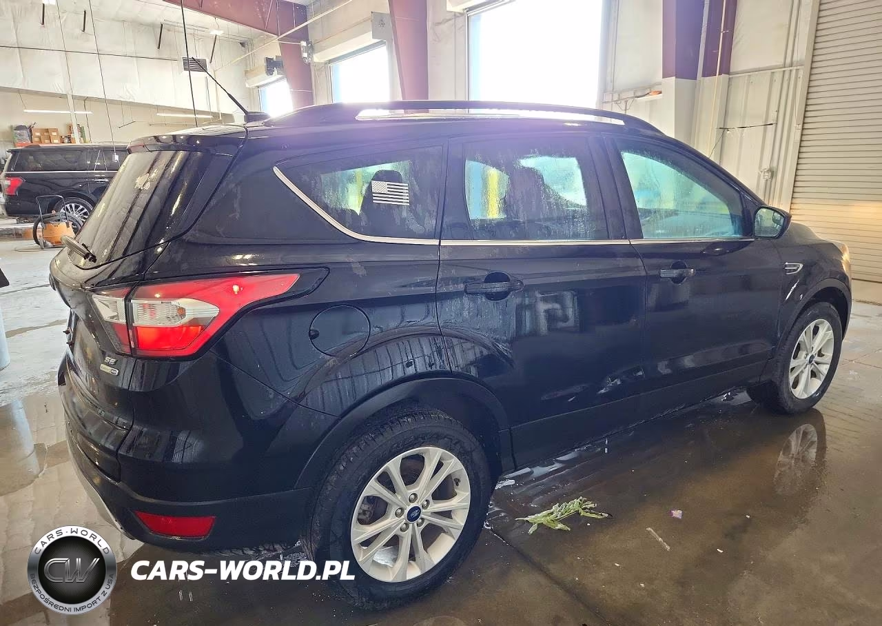 2018 Ford Escape Se VIN:1FMCU9GD8JUC61607 - 3