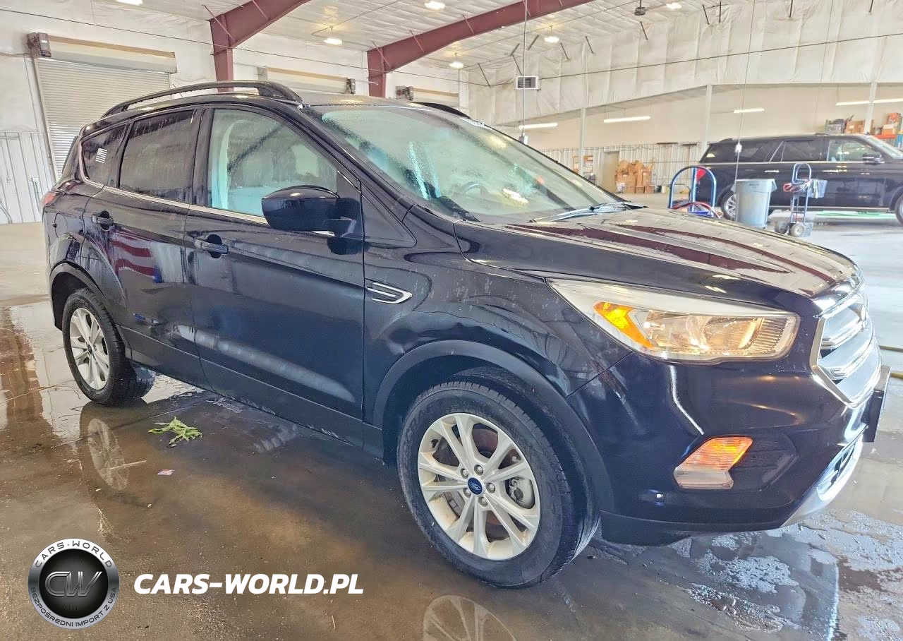 2018 Ford Escape Se VIN:1FMCU9GD8JUC61607 - 4
