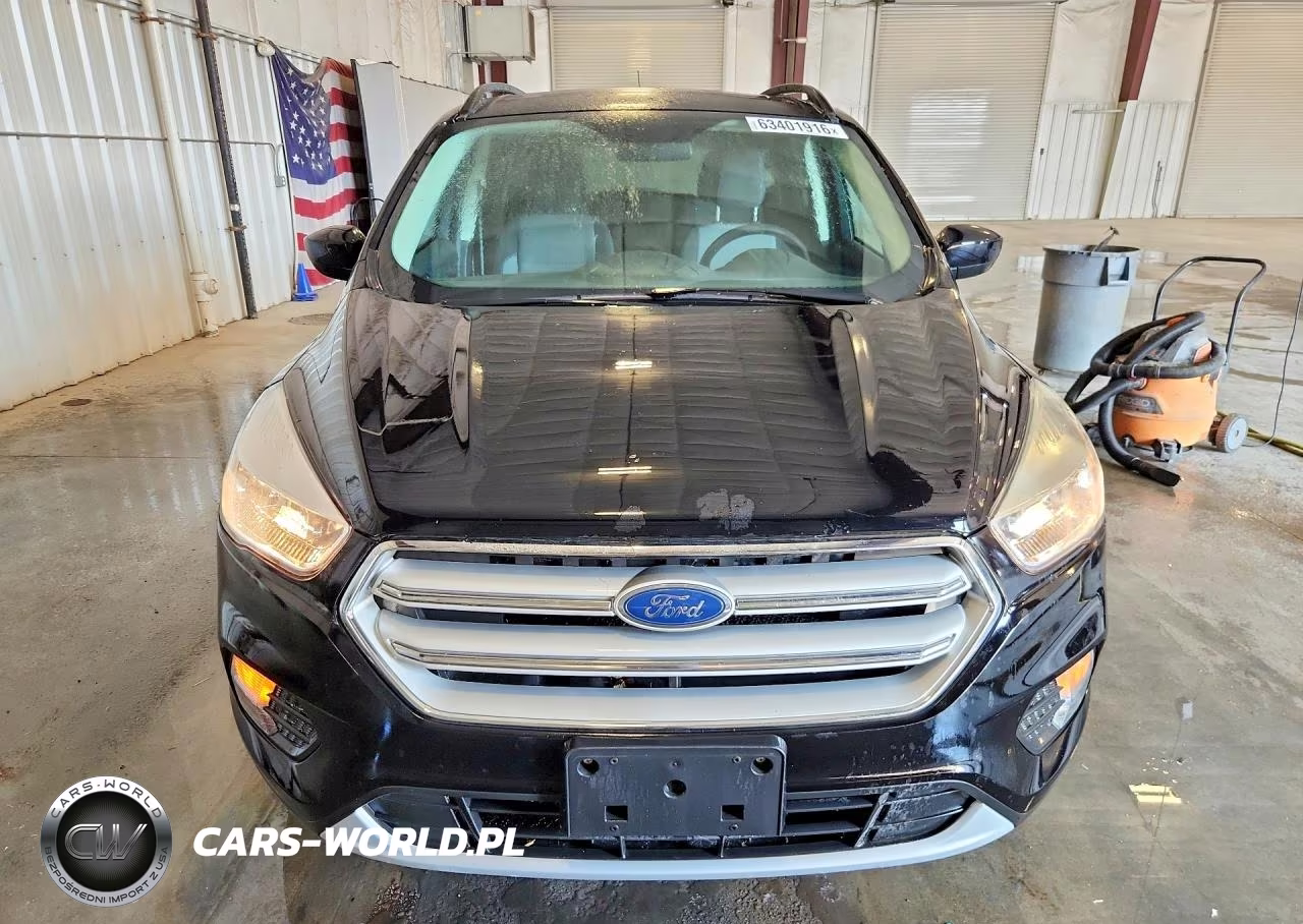 2018 Ford Escape Se VIN:1FMCU9GD8JUC61607 - 5