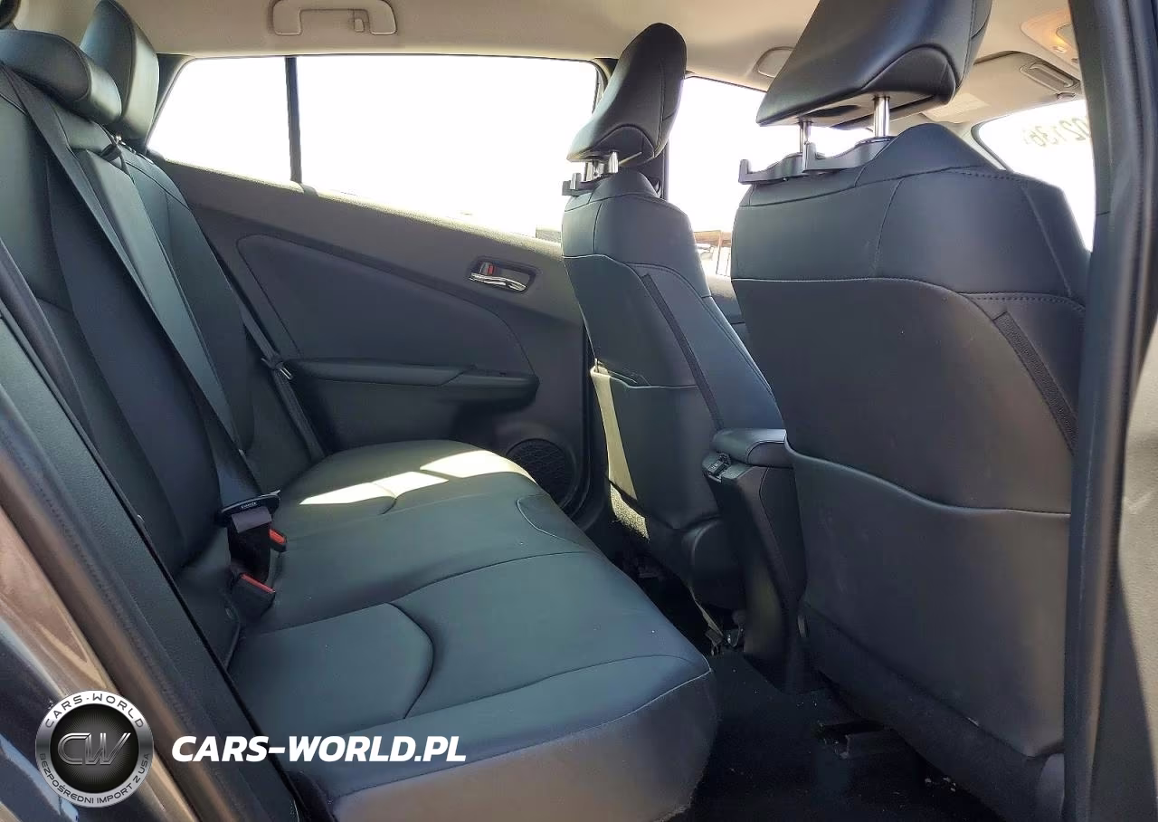2022 Toyota Prius Xle VIN:JTDKAMFU3N3163626 - 10